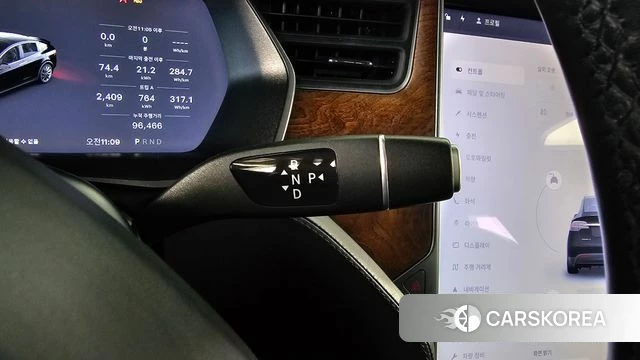 Tesla Model X id 3834197 из Кореи 18