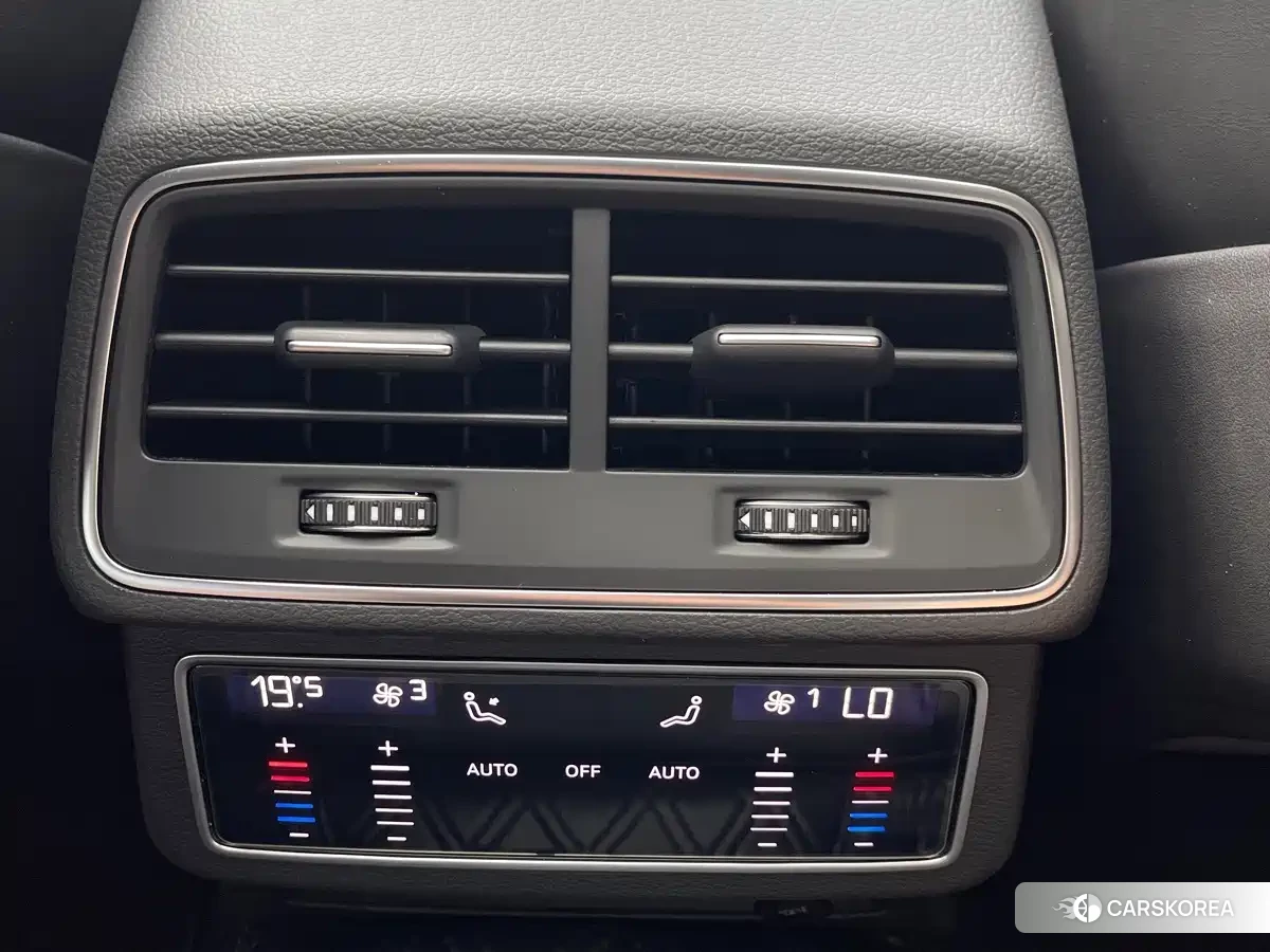 Audi A6L id 4685994 из Китая 23