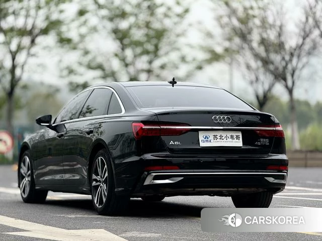Audi A6L id 4276820 из Китая 14