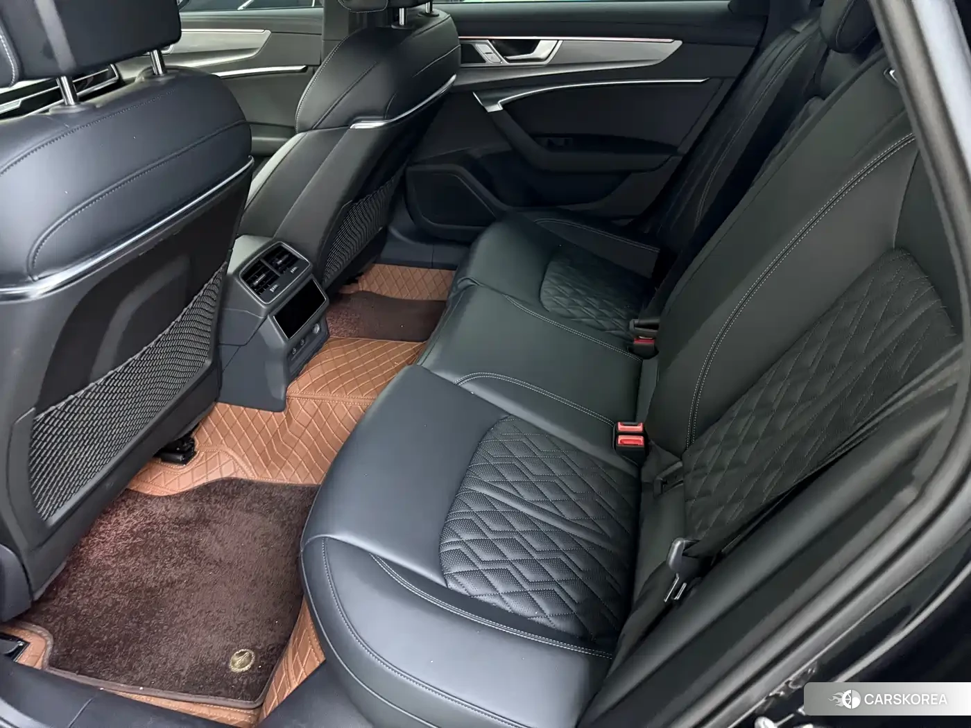 Audi A6L id 4589233 из Китая 13