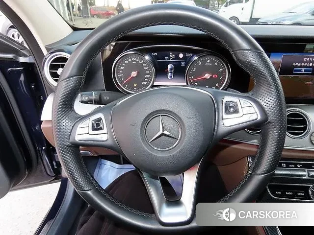 Mercedes-Benz E-Class W213 id 3464996 из Кореи 18