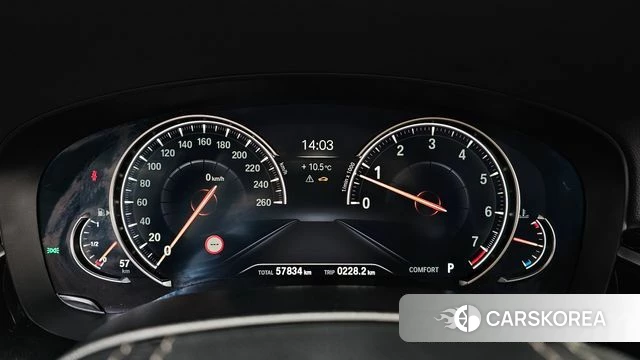 BMW 5 Series (G30) id 3924831 из Кореи 18