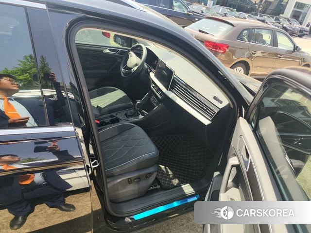 Volkswagen Tiguan L id 4277106 из Китая 8