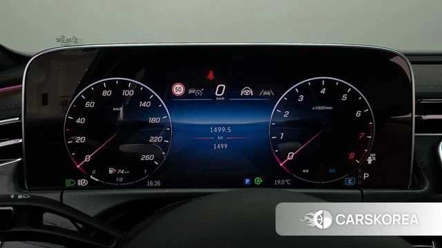 Mercedes-Benz E-Class W214 id 4248186 из Кореи 29
