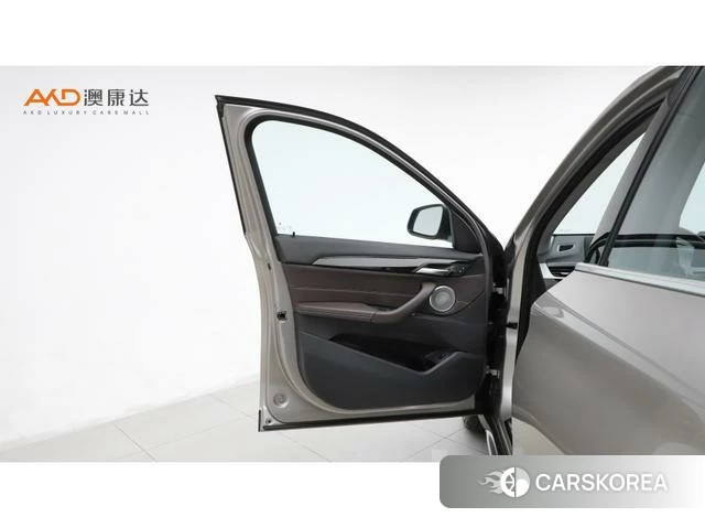BMW X1 id 4215688 из Китая 8