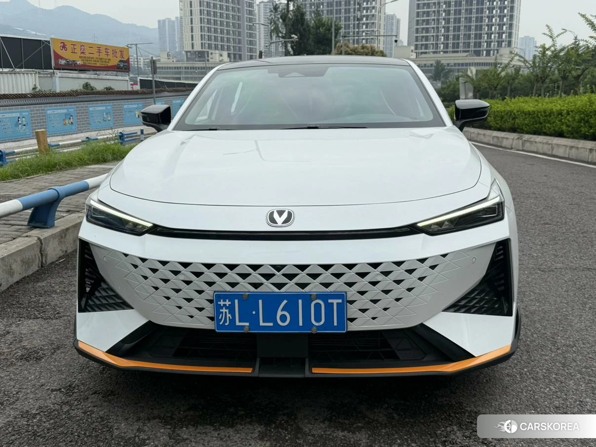 Chang'an UNI-V id 4455501 из Китая 13