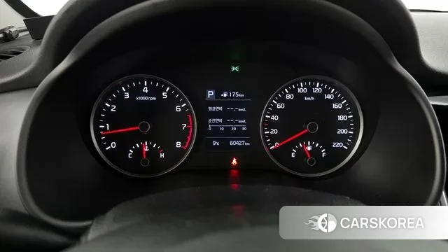 Kia Stonic id 3636592 из Кореи 18