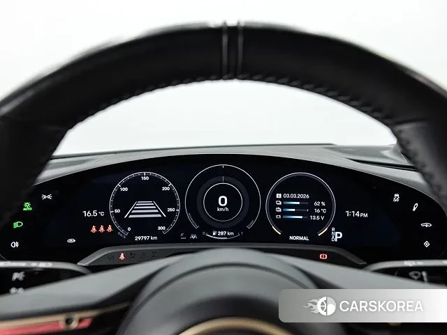 Porsche Taycan id 3739679 из Кореи 18