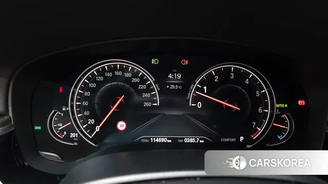 BMW 5 Series (G30) id 3055799 из Кореи 18