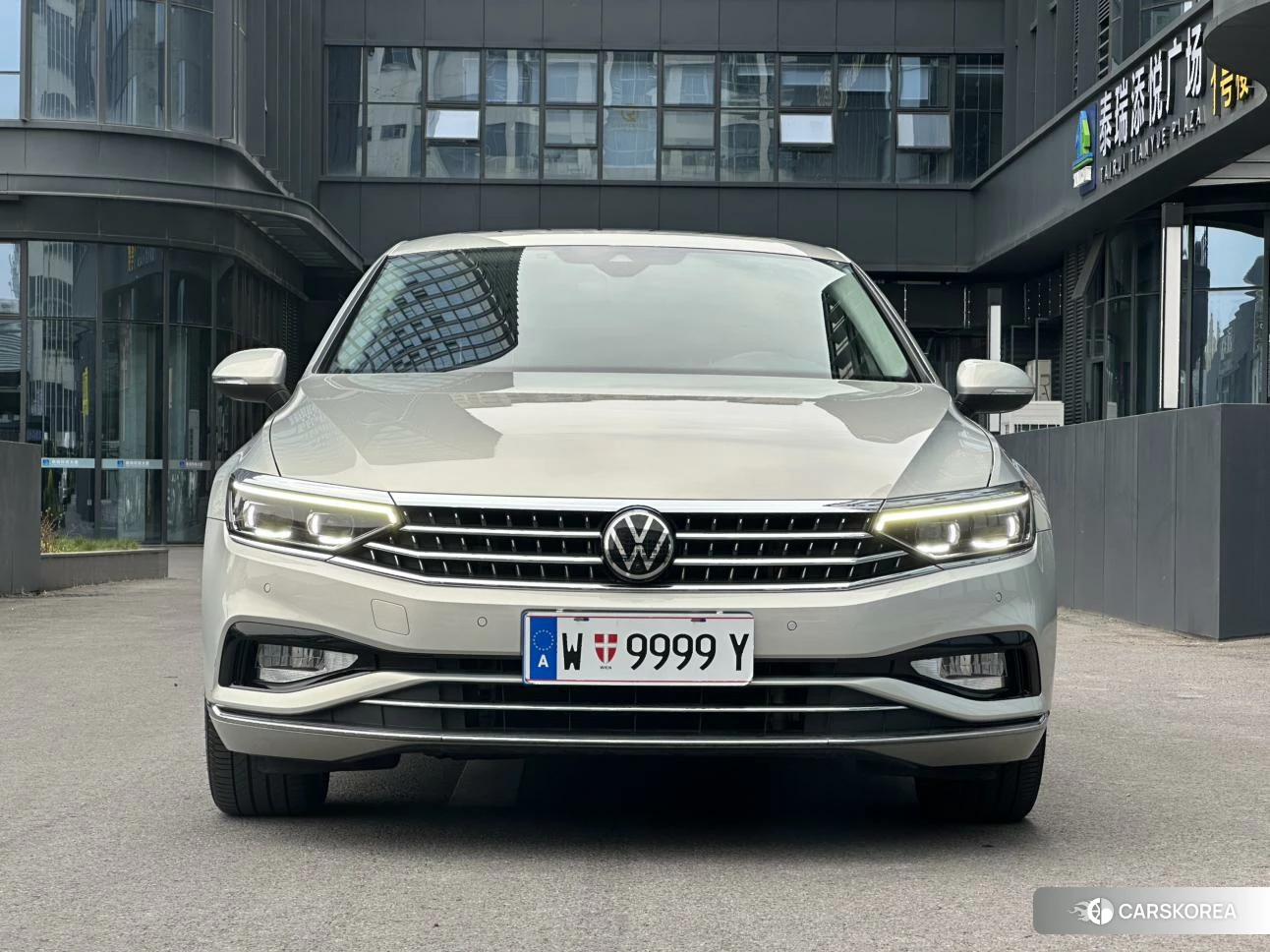 Volkswagen Magotan id 4440623 из Китая 17