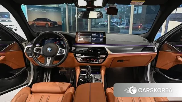 BMW 5 Series (G30) id 3566176 из Кореи 18