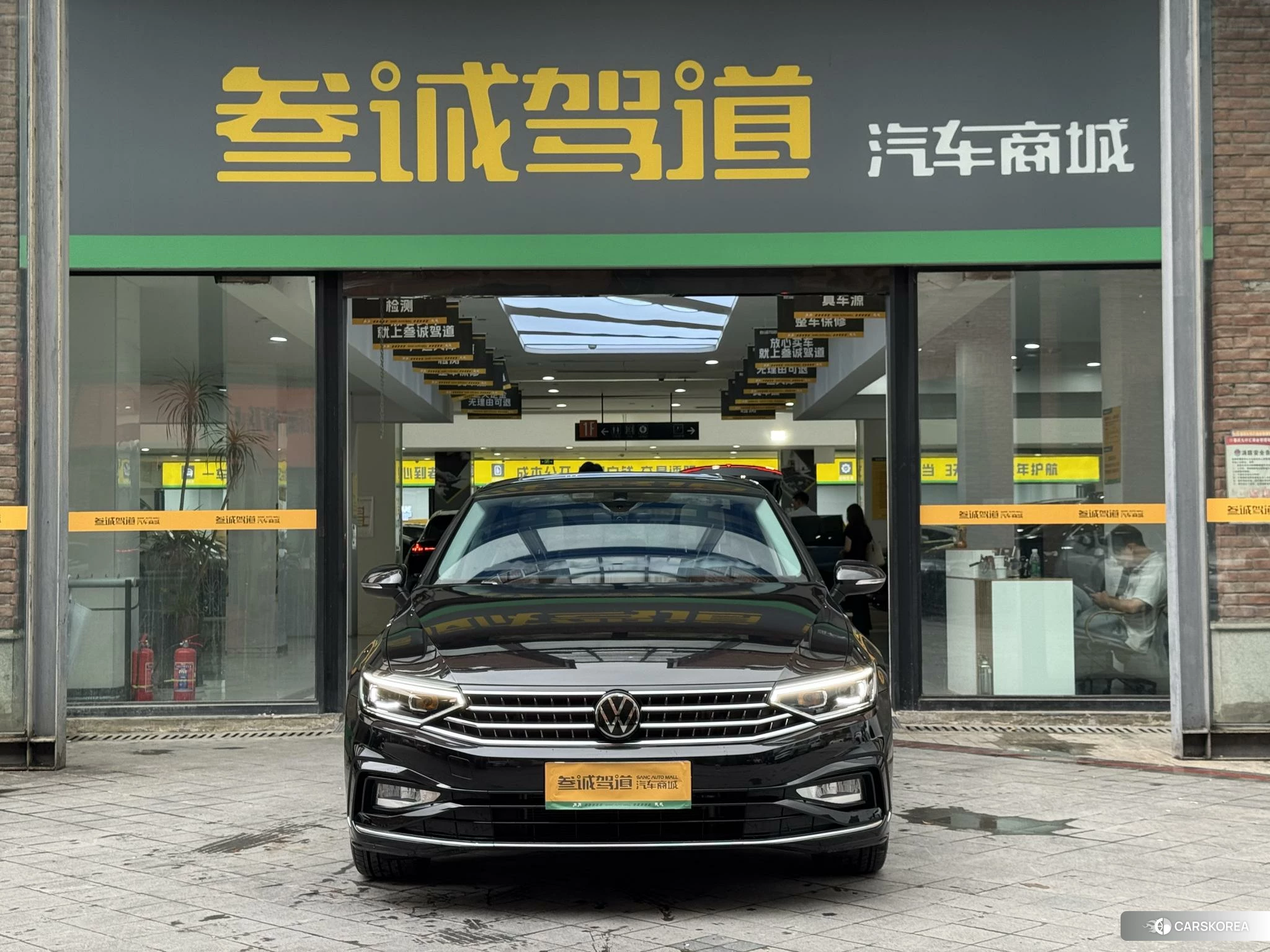 Volkswagen Magotan id 4492681 из Китая 15