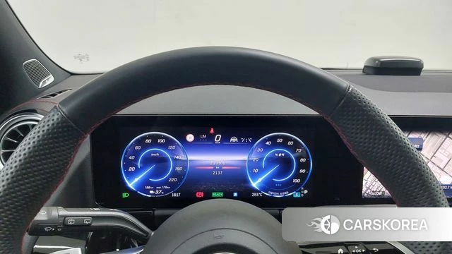 Mercedes-Benz EQA H243 id 4629946 из Кореи 16