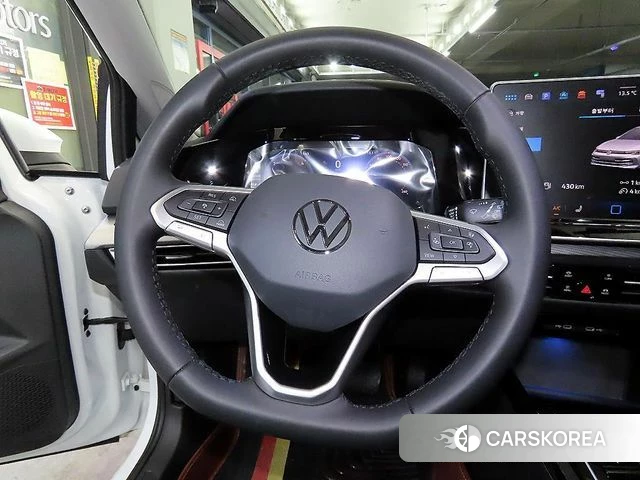 Volkswagen Golf 8th Generation id 3952602 из Кореи 18