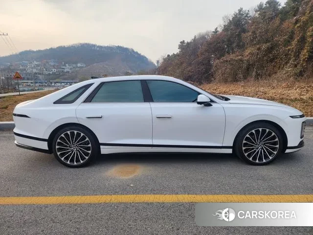 Hyundai Grandeur Hybrid (GN7) id 3400404 из Кореи 18