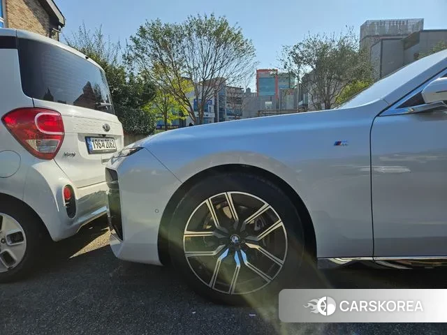 BMW 7 Series (G70) id 3315237 из Кореи 17