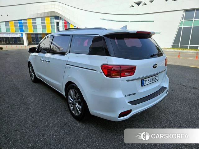 Kia The New Carnival id 4581343 из Кореи 18