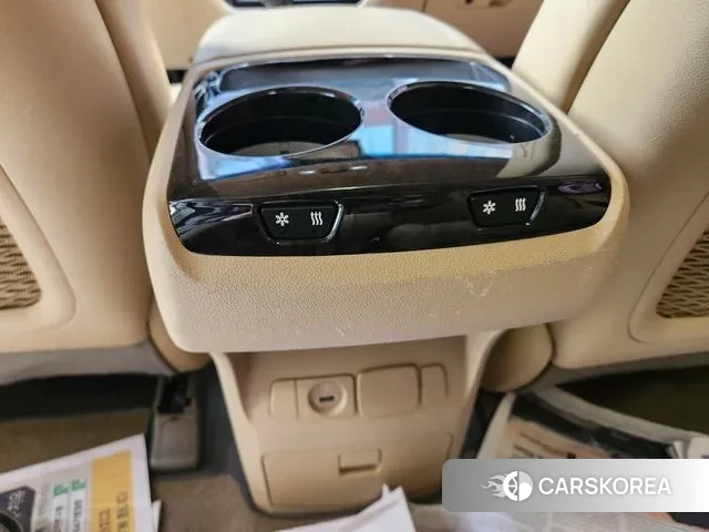 Kia The New Carnival id 3687132 из Кореи 17