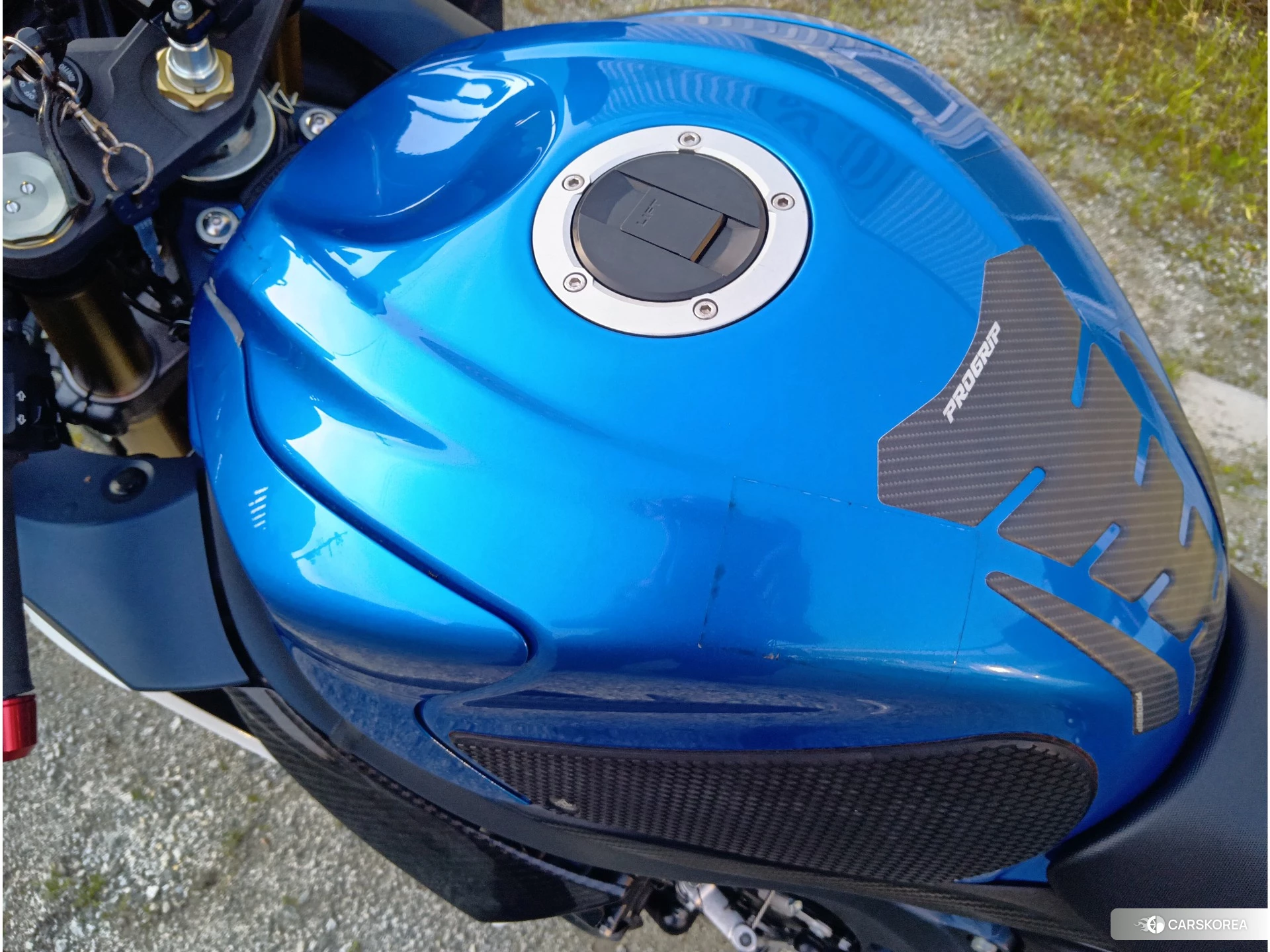 Suzuki GSX-R750 id 4380125 из Японии 18
