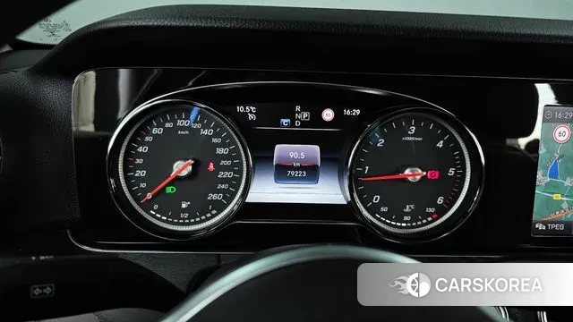 Mercedes-Benz E-Class W213 id 3593151 из Кореи 18