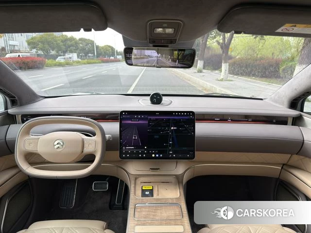 Weilai ET9 id 3908055 из Китая 18