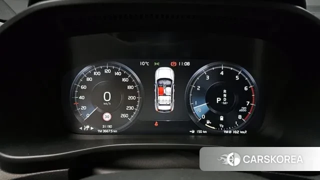 Volvo XC40 id 3509324 из Кореи 18