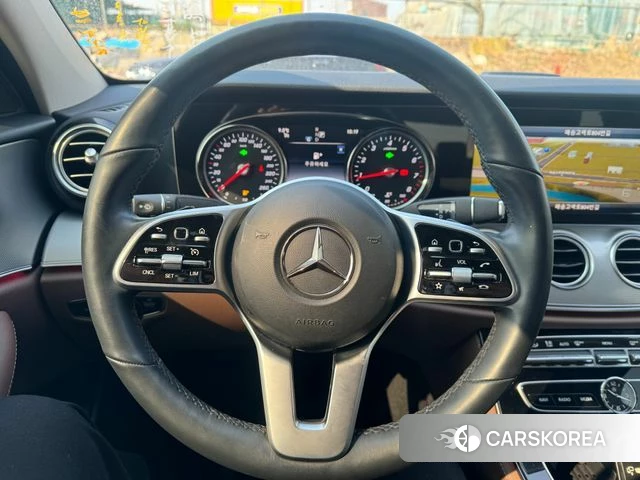 Mercedes-Benz E-Class W213 id 3795714 из Кореи 10