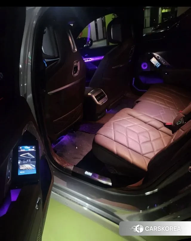 BMW 7 Series (G70) id 3539308 из Кореи 12