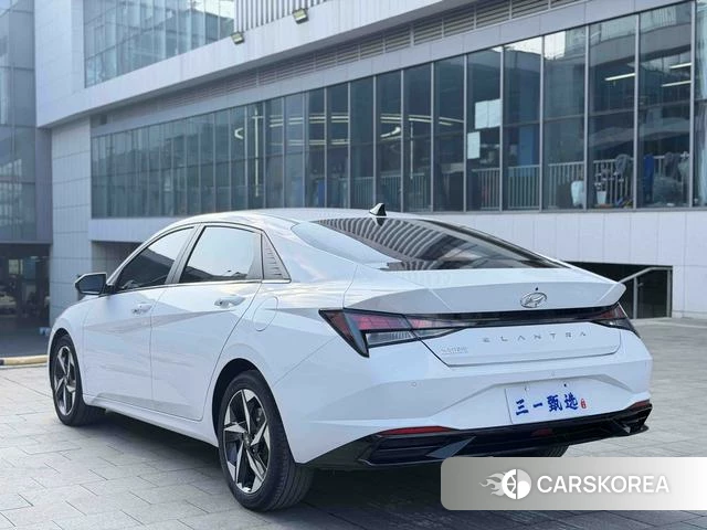Hyundai Elantra id 4262054 из Китая 17