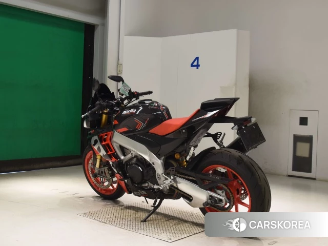 Aprilia TUONO V4 1100 FACTORY id 4297034 из Японии 8
