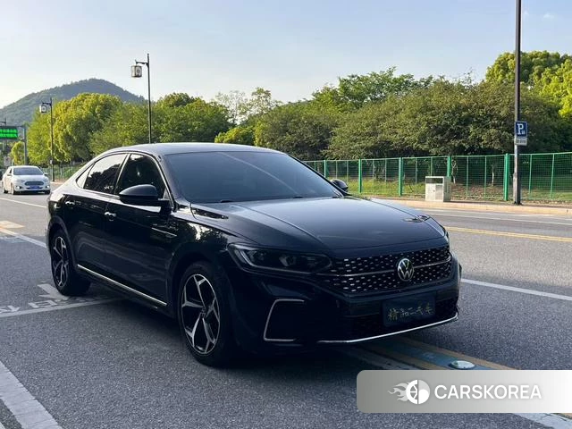 Volkswagen Passat id 4272079 из Китая 8