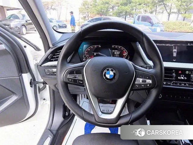 BMW 1 Series (F40) id 2994504 из Кореи 17