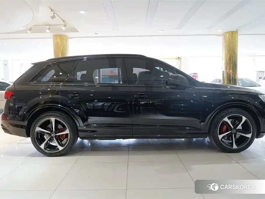 Audi Q7 id 4583627 из Китая 15