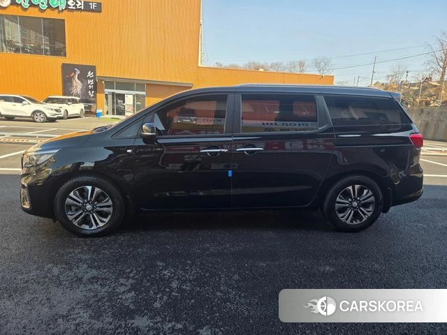 Kia The New Carnival id 3814472 из Кореи 18