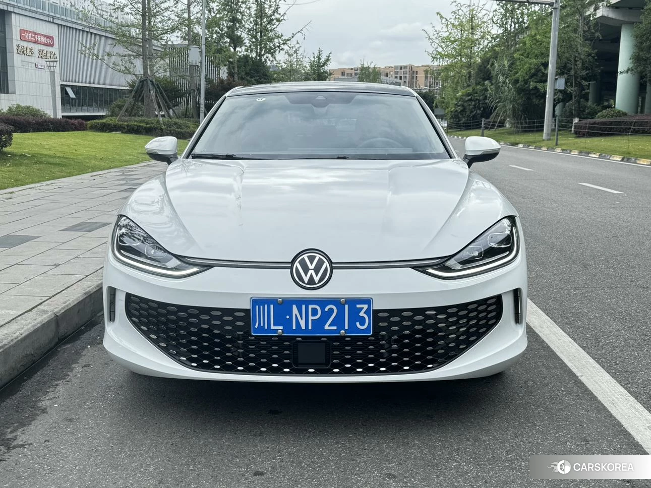 Volkswagen Lamando id 4510605 из Китая 12