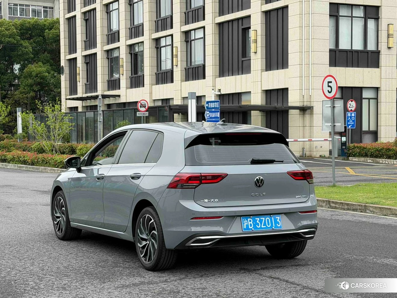 Volkswagen Golf id 4467466 из Китая 10