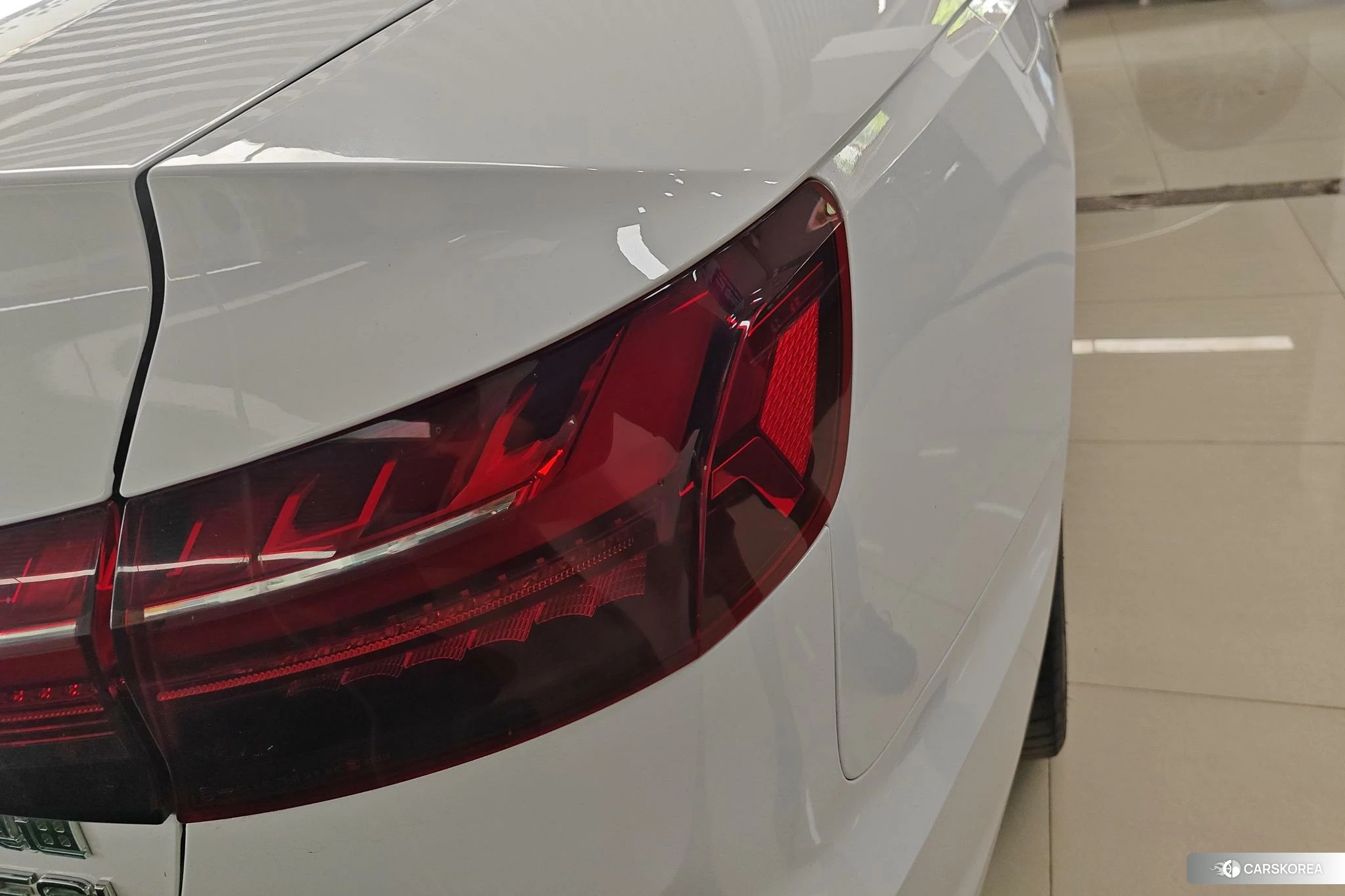 Audi A4L id 4454061 из Китая 15