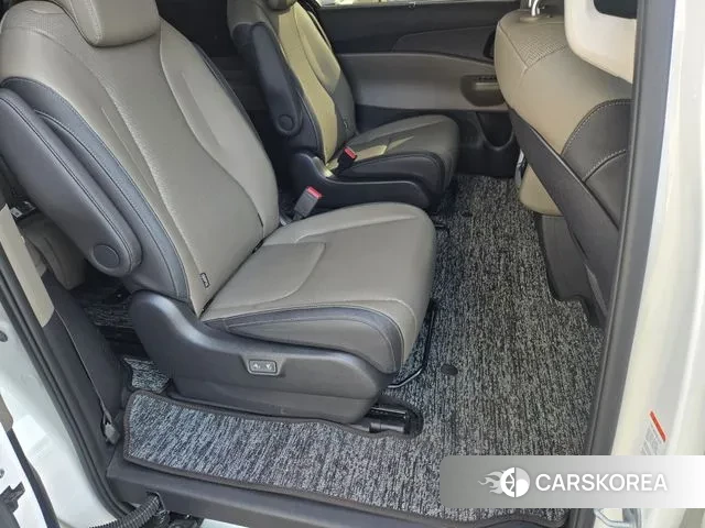 Kia The New Carnival 4th Generation id 3705724 из Кореи 18