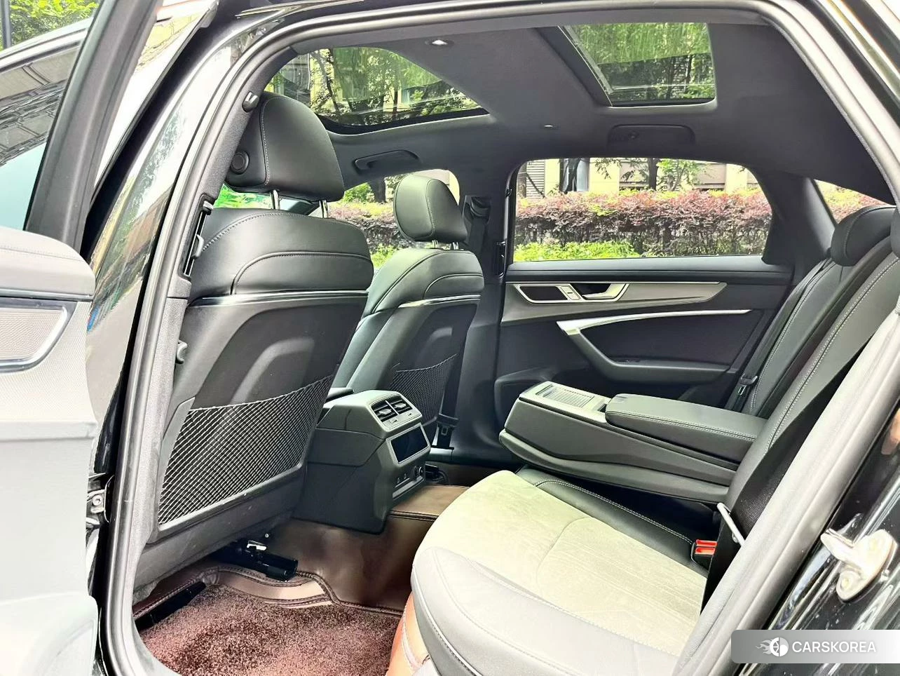 Audi A6L id 4467613 из Китая 8