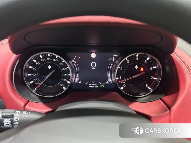 Maserati Levante id 3706836 из Кореи 15