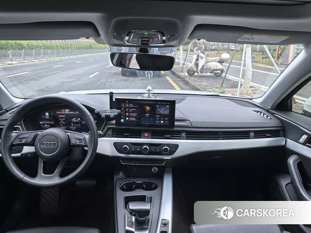 Audi A4L id 4259986 из Китая 12
