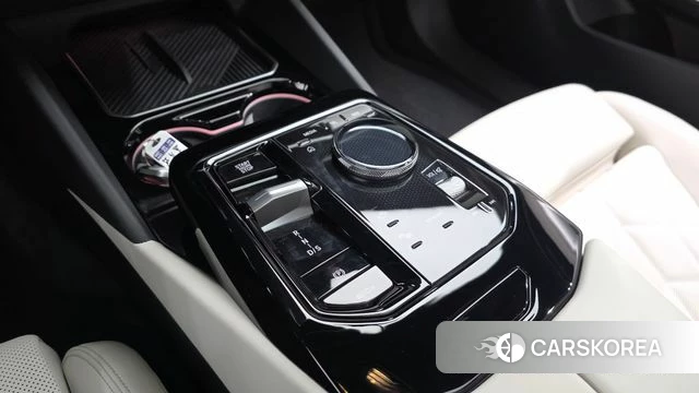 BMW 5 Series (G60) id 4554392 из Кореи 28