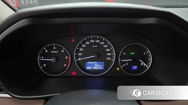 Hyundai The New Grand Starex id 3873725 из Кореи 18