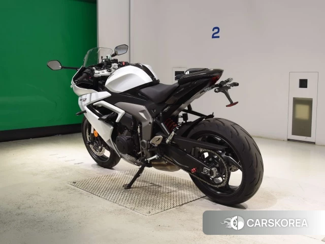 Проданный Triumph DAYTONA 660 id 4312934 из Японии, фото 9