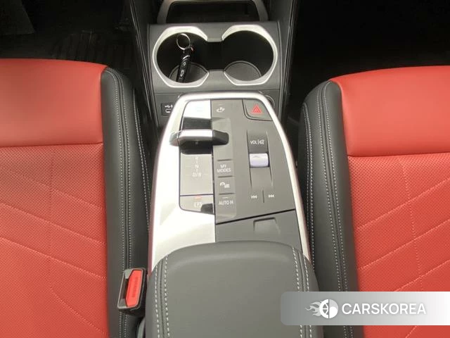 BMW iX1 id 4313423 из Китая 8