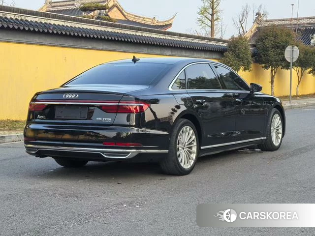 Audi A8 id 4241872 из Китая 8