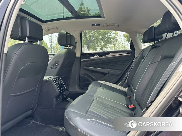 Volkswagen Passat id 4264497 из Китая 23