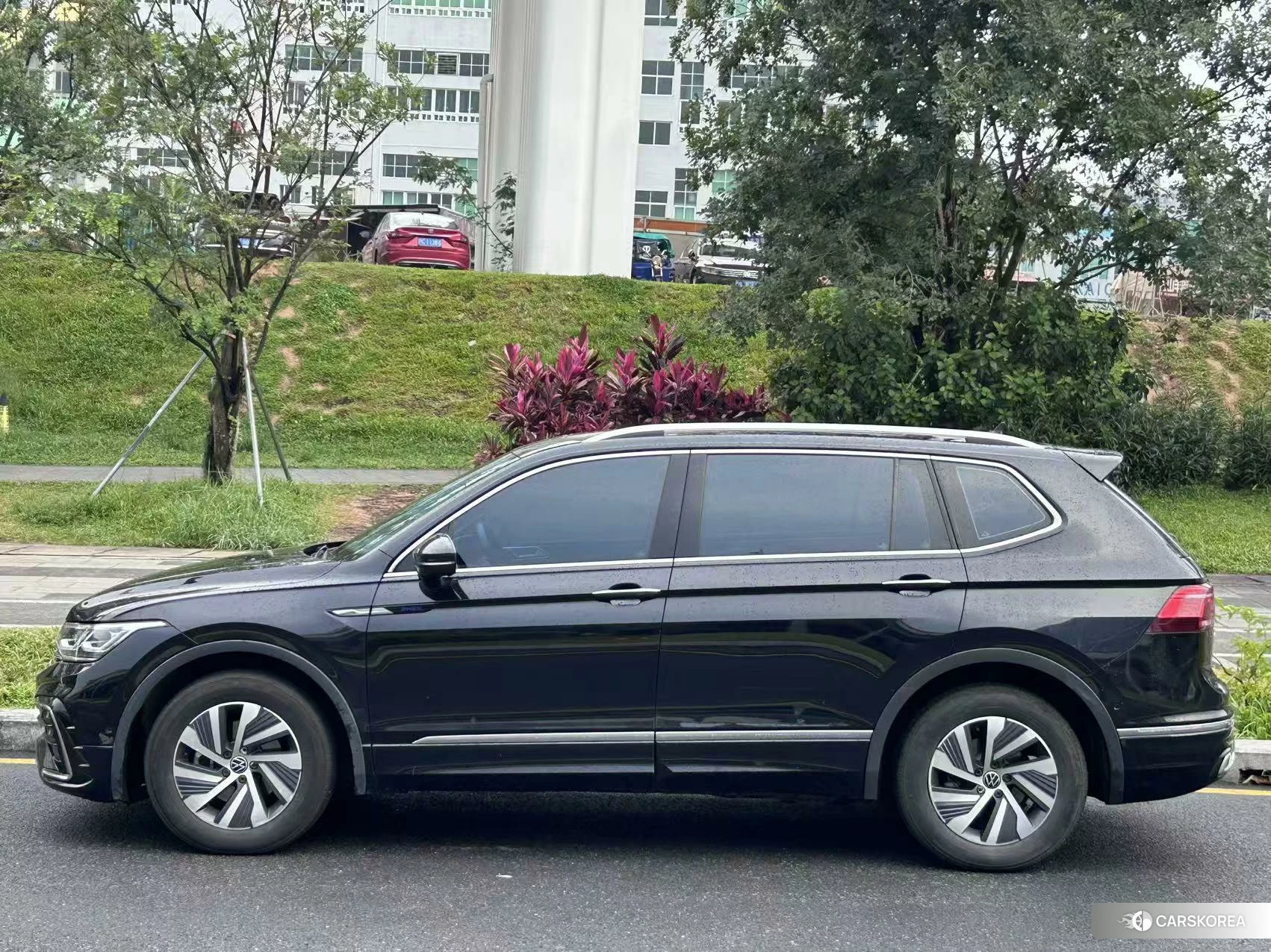 Volkswagen Tiguan L PHEV id 4440474 из Китая 14