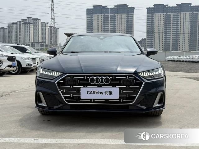 Audi A7L id 4290877 из Китая 15