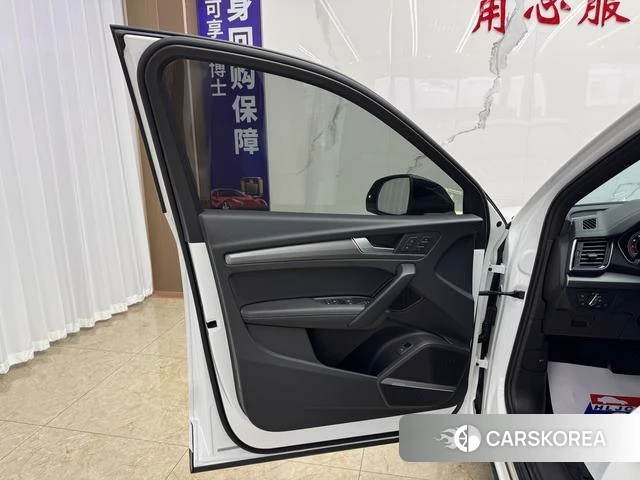 Audi Q5L id 4259327 из Китая 22